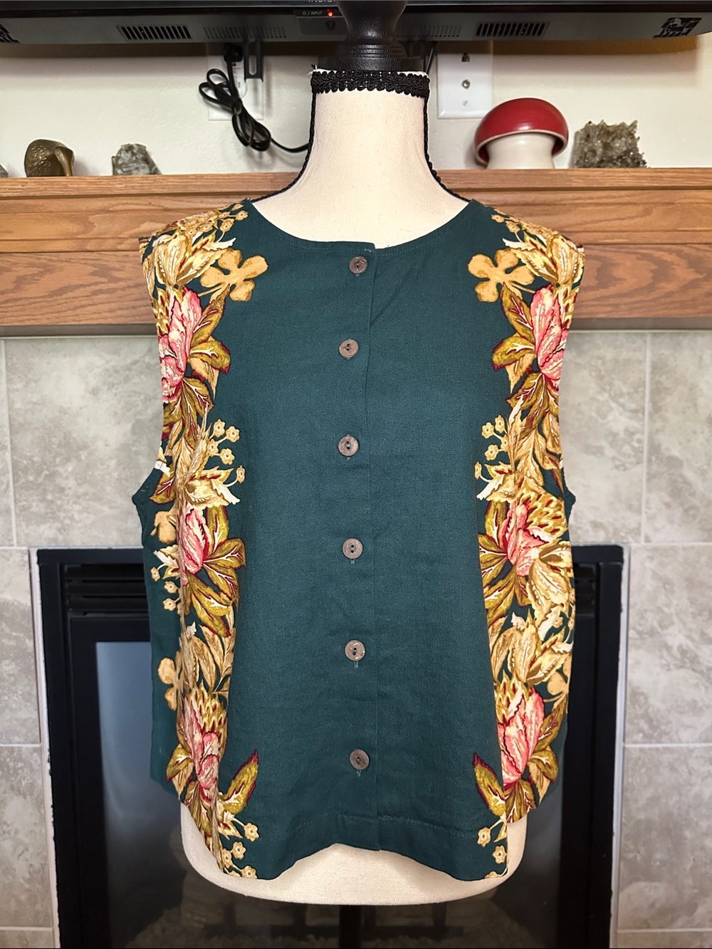 C&C Dark Green Floral Print Button-Front Women’s Sleeveless Linen Top Sz L